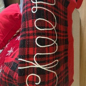Red and Black Plaid Throw Blanket